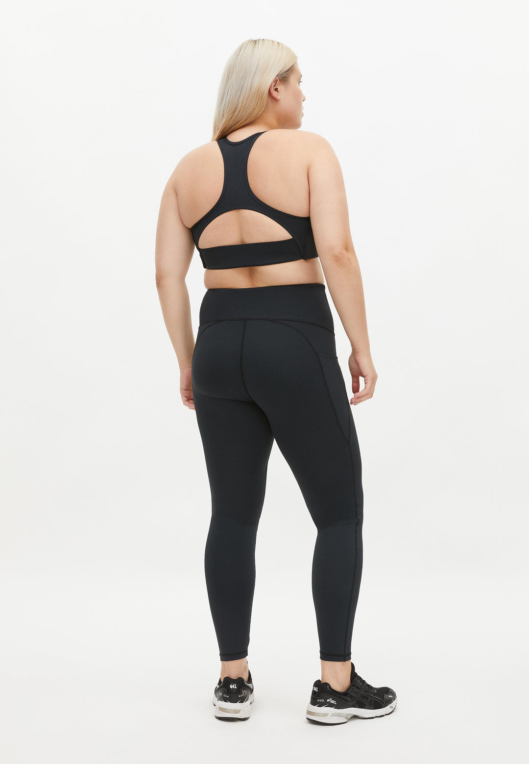 Flattering Curved High Waist T Black