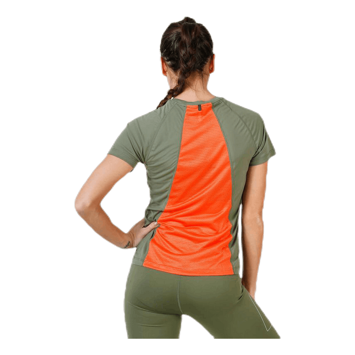 Black Feather Tee Green