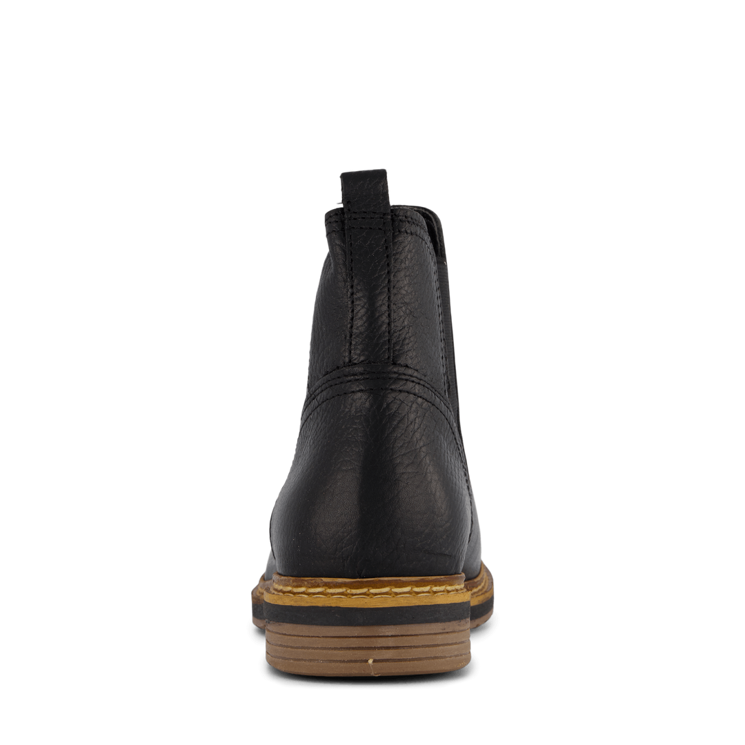 Josie Chs W Black