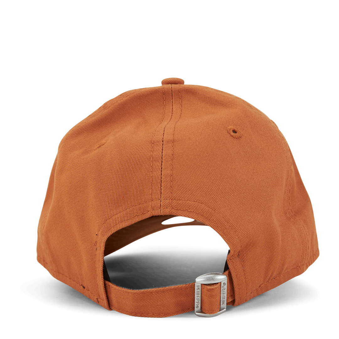 League Essential 9forty