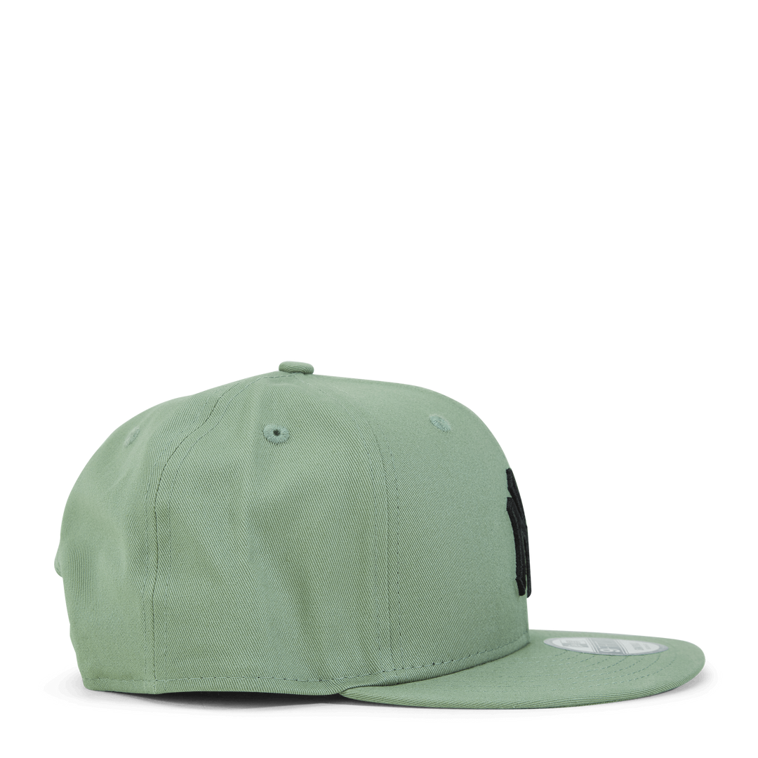 League Essential 9fifty Neyya