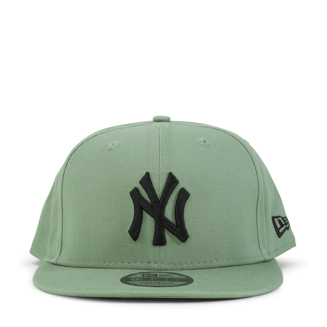 League Essential 9fifty Neyya