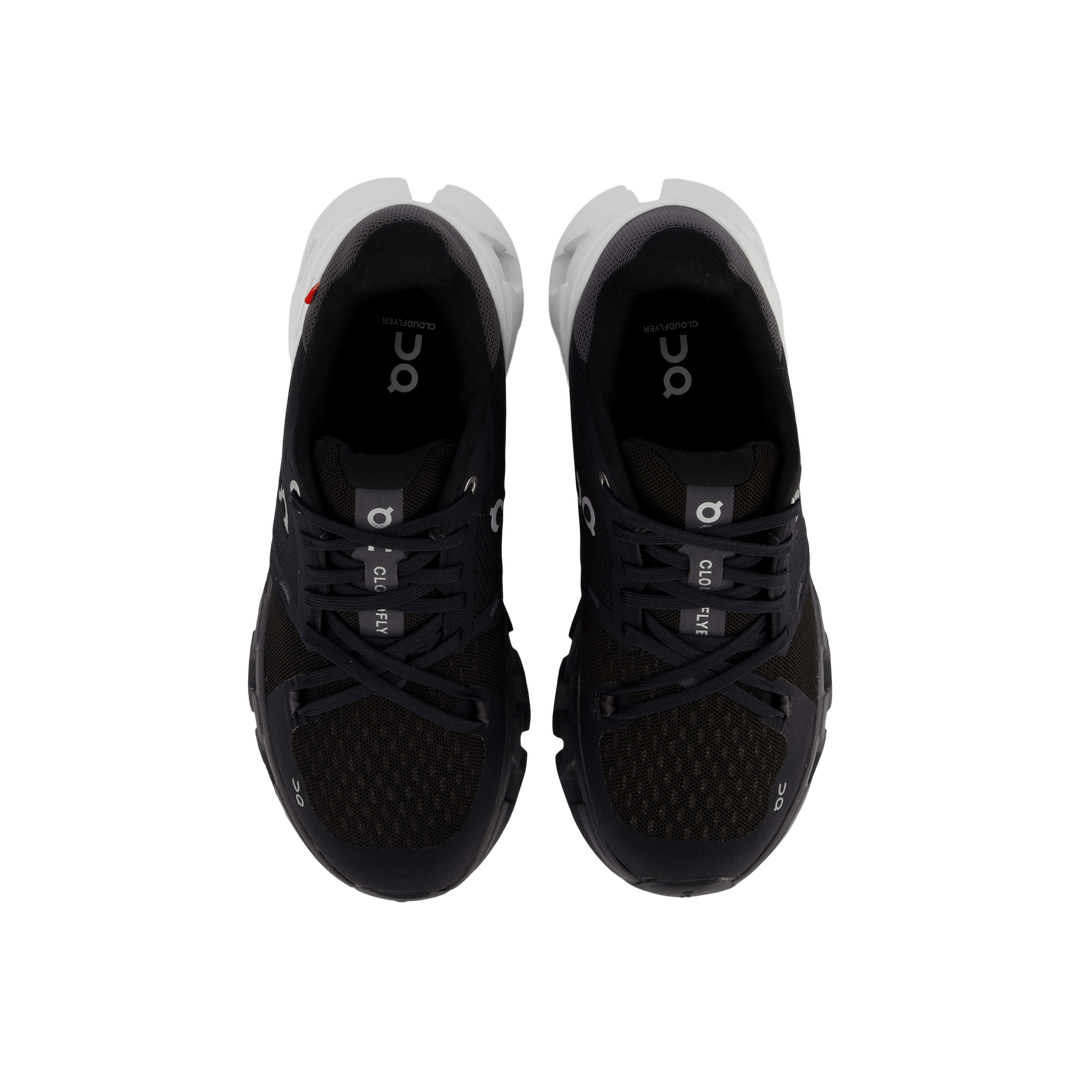 Cloudflyer 4 Black/white