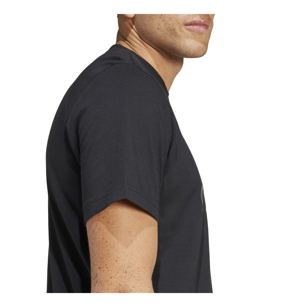 Camo Badge of Sport Graphic T-Shirt Black