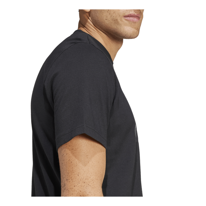 Camo Badge of Sport Graphic T-Shirt Black