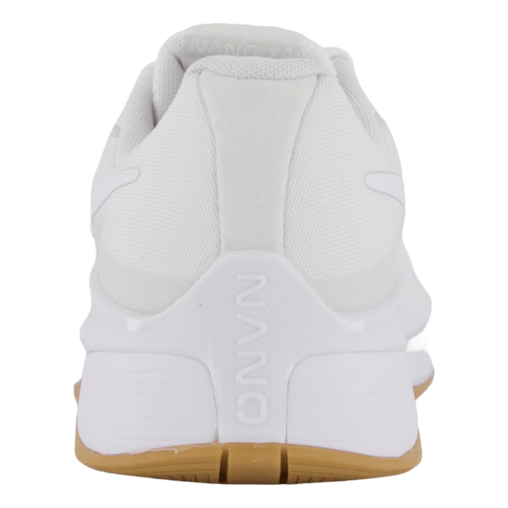 Nano X4 Wht/rbkg01/pugry2