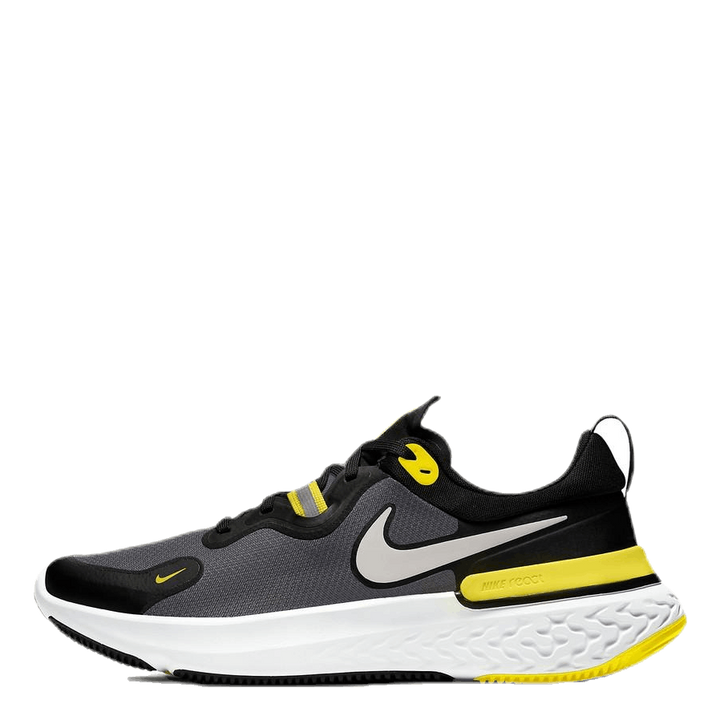 React Miler Black/Silver