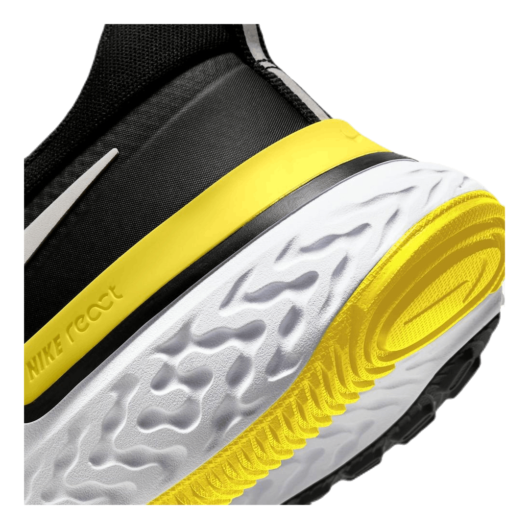 React Miler Black/Silver