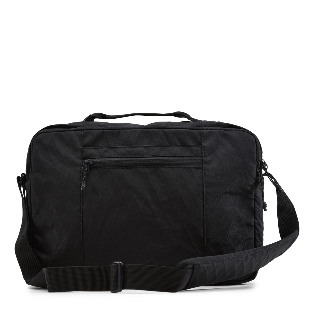 Concourse Messenger 15L Black