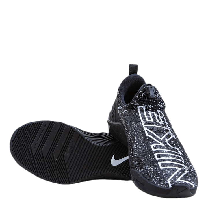 Metcon FlyKnit 4 White/Black