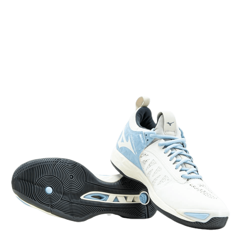 Wave Momentum Patterned