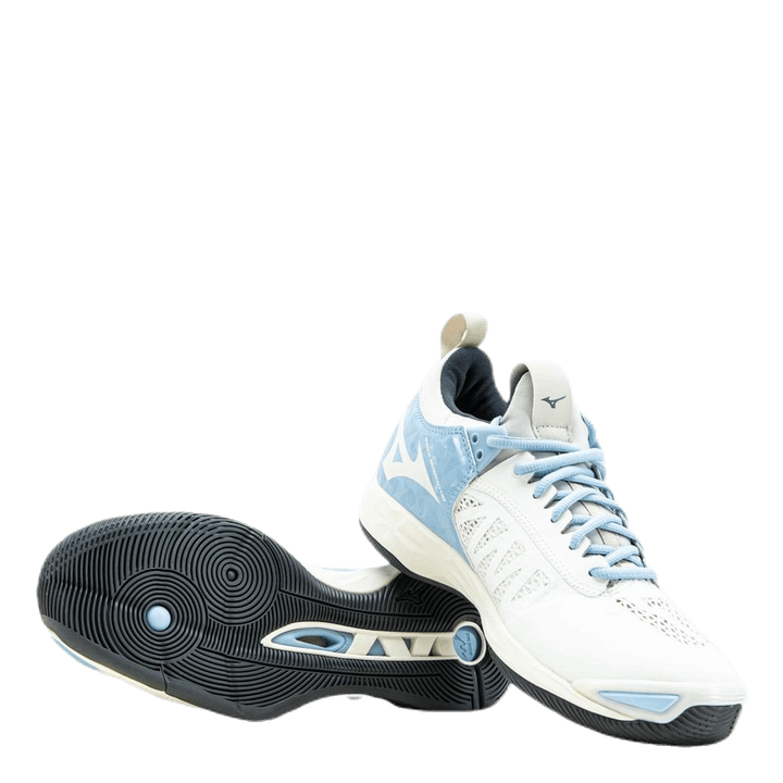 Wave Momentum Patterned