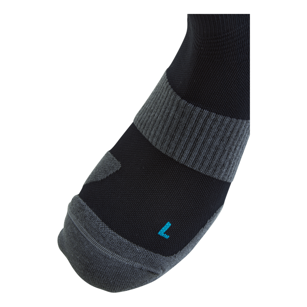 Technical Cushion Black