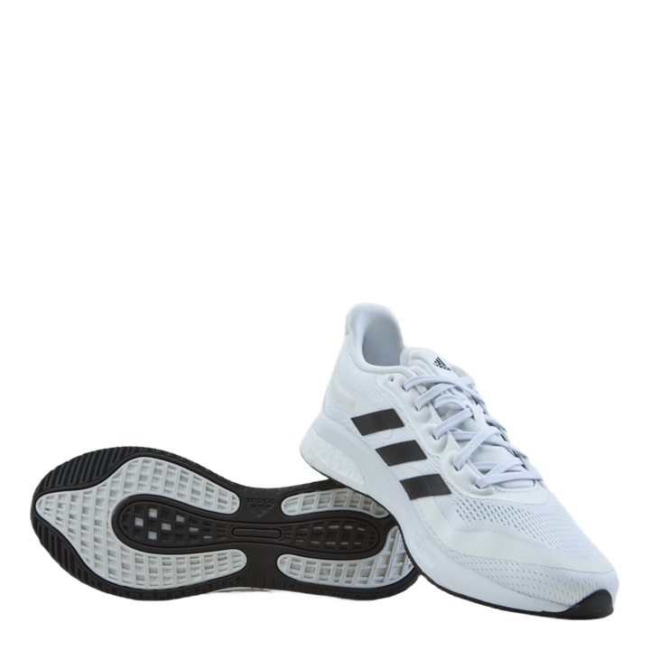Supernova Shoes Cloud White / Core Black / Dash Grey