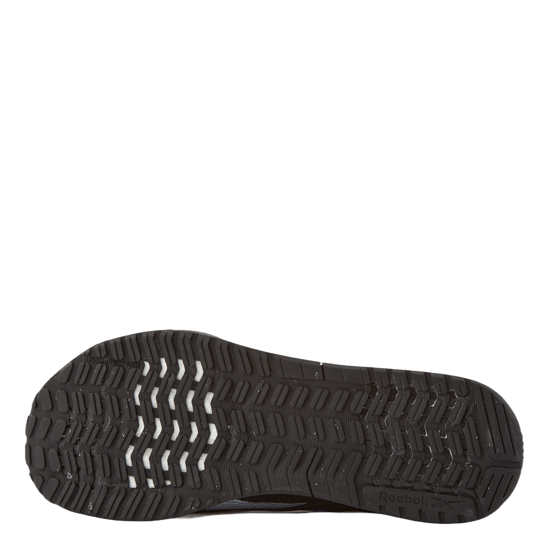 Nano_x2 Cblack/bolprp/ftwwht