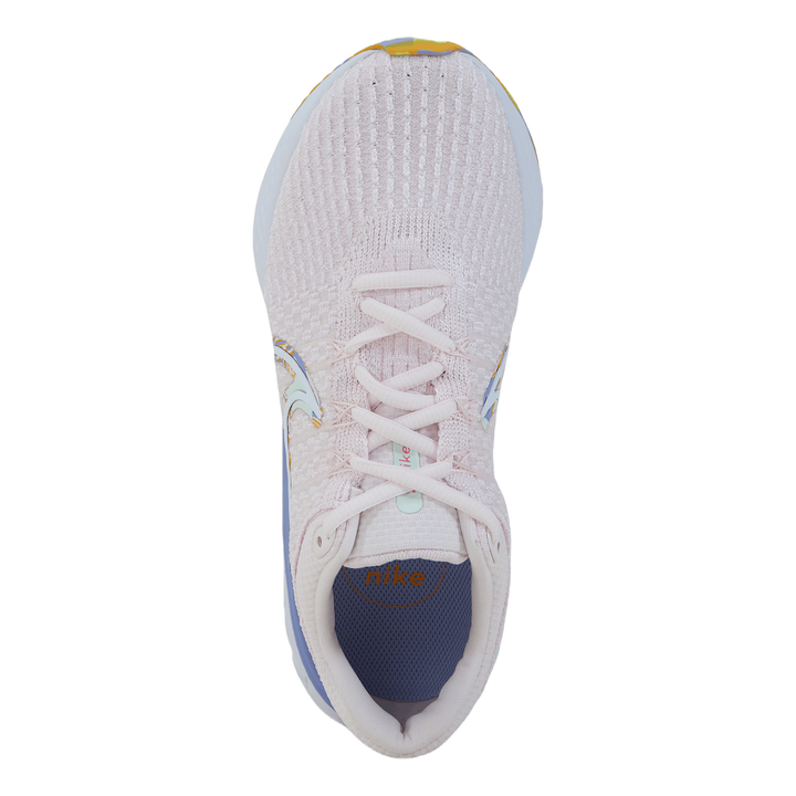 W React Infinity Run Fk 3 Prm Light Soft Pink/white-universi