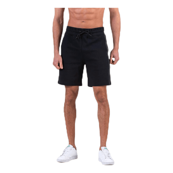 Capture Tech Shorts Black