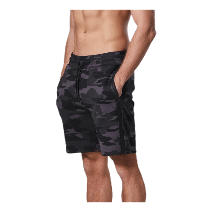 Capture Tech Shorts Patterned