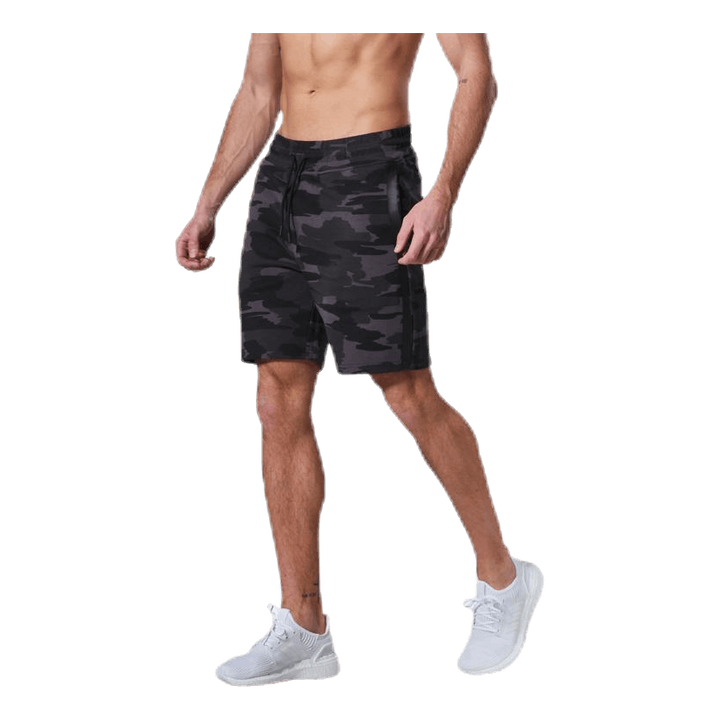 Capture Tech Shorts Patterned