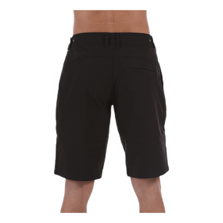 Salish Shorts Black