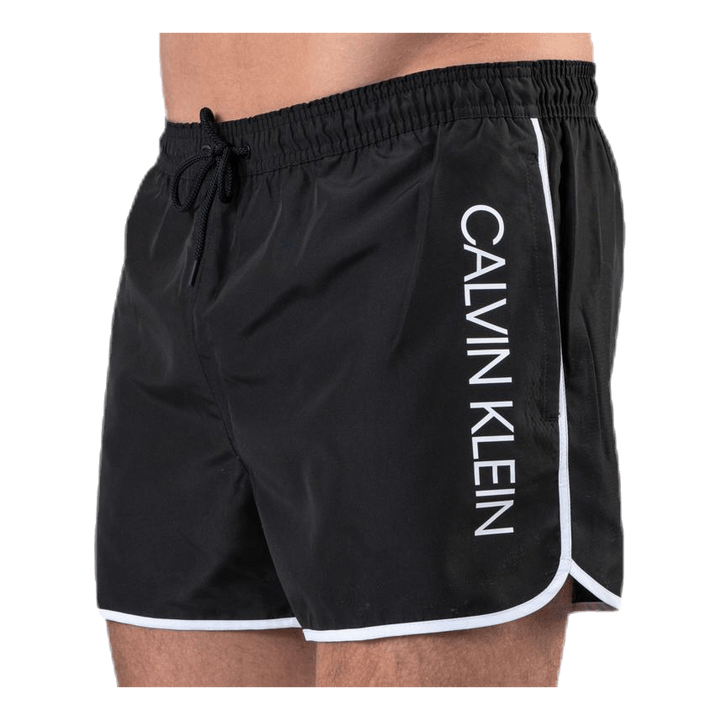 Core Solid Short Runner Black