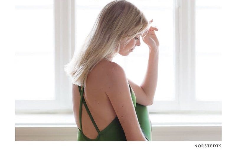 Mjuka upp kroppen med yinyoga Image