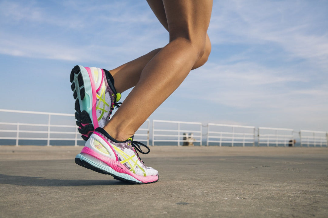 Sig hej till Asics pastelfarvede løbesko Image