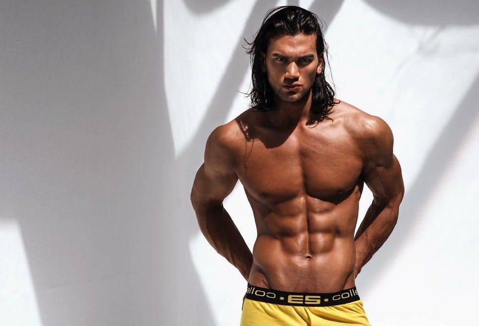 Chand Smith viser sine 7 beste mageøvelser Image