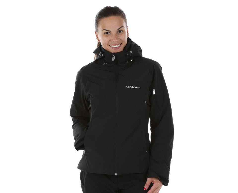 Stilrena skidplagg inför sportlovet Image