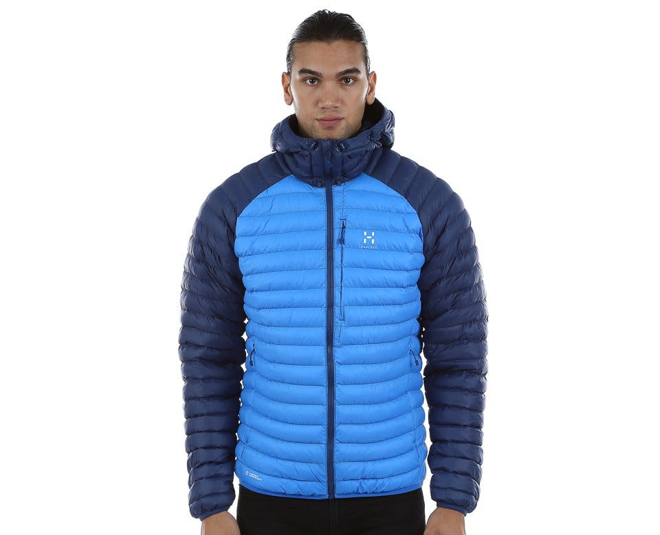 Därför kommer du älska jackan Essens Mimic Hood från Haglöfs Image