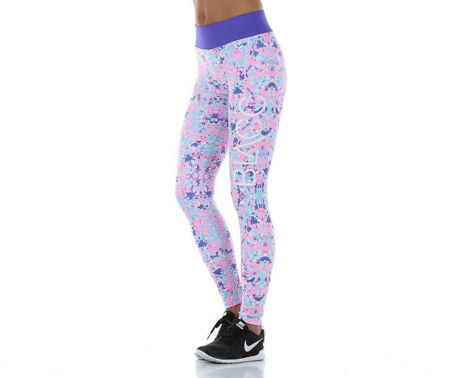 Feminin og farverig – Blacc Holiday Edition er her! Image