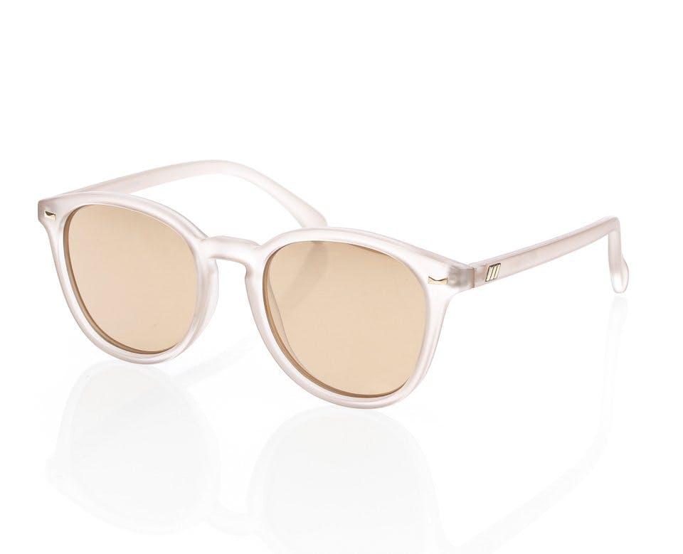 8 ting du skal bruge til din solferie! Image