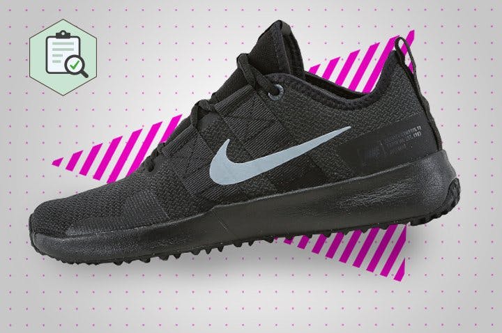 PT'en tester den nye træningssko Nike Varsity Compete TR 2 Image