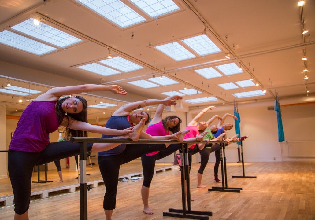 Träna som en prima ballerina med barre! Image