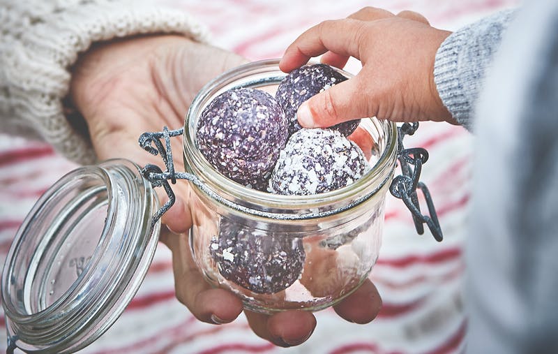 Energiballer med blåbær Image