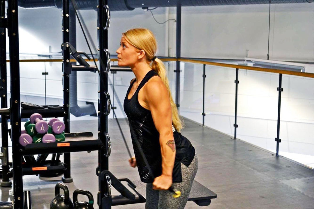 3 øvelser som bygger fine armer og skuldre Image