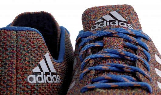 Flåsar Nike i nacken Image