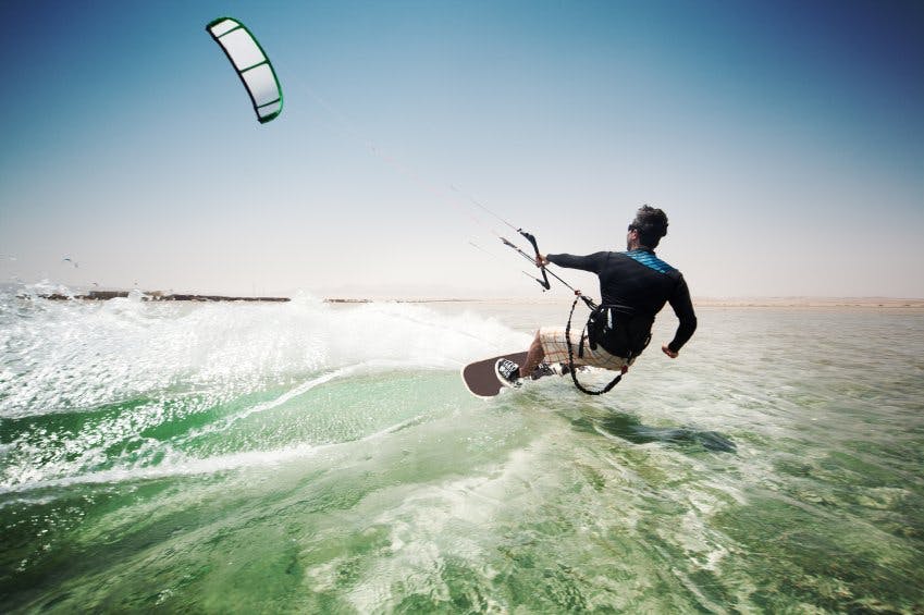 Kitesurfa på Gotland i sommar Image
