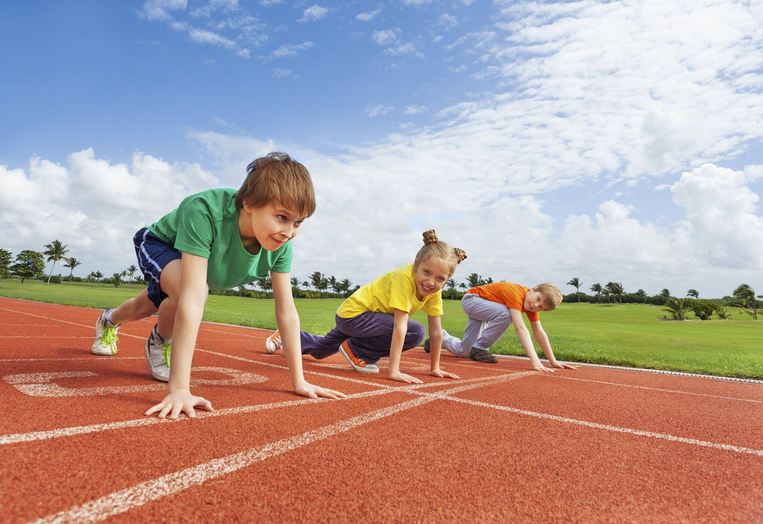 Klærne barna behøver til utegymmen Image