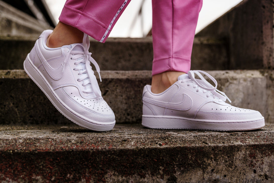 3 oväntade husmorsknep för att få dina sneakers vita Image