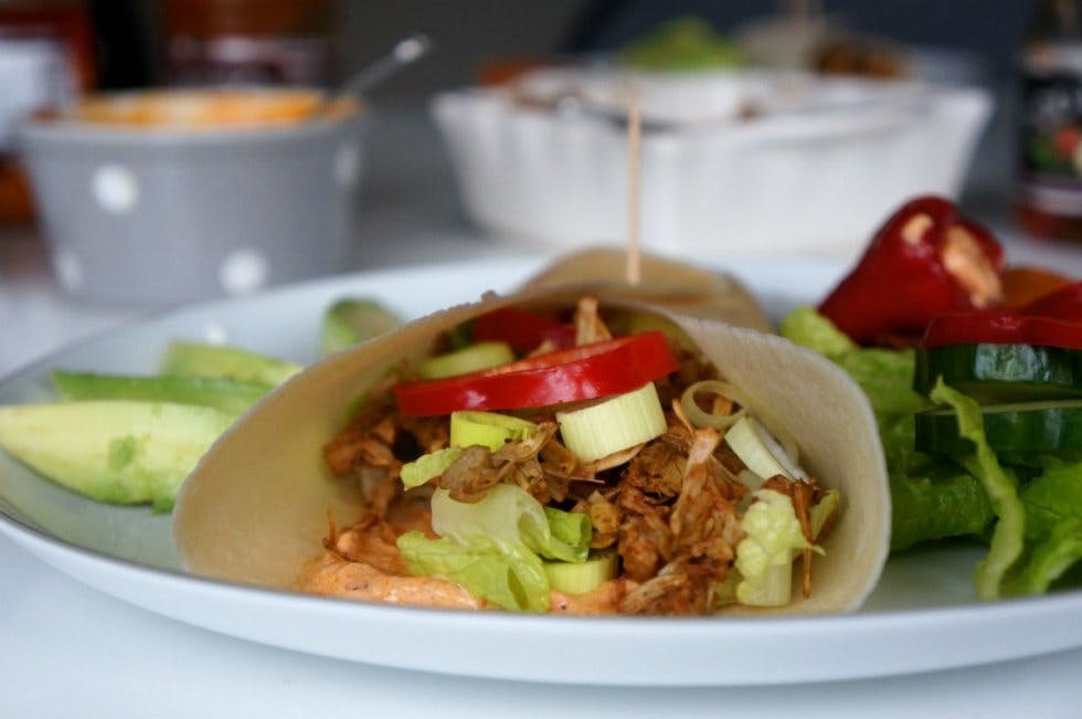 Testa en helgrön wrap till söndagsmiddag Image