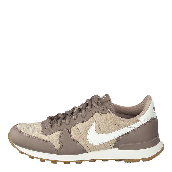 Wmns Internationalist Sepia Stone/sail-sand-gum