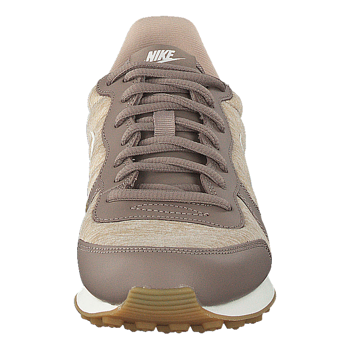 Wmns Internationalist Sepia Stone/sail-sand-gum