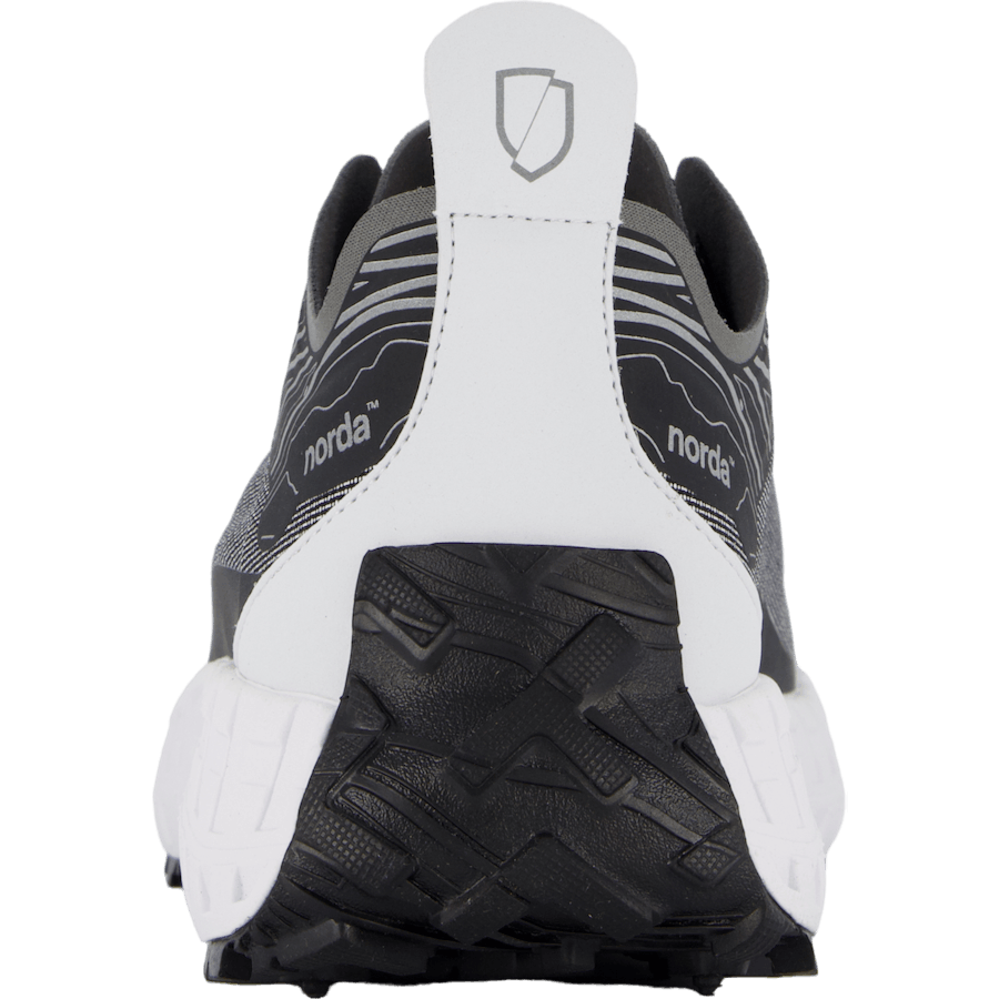 Norda N001 Black/white