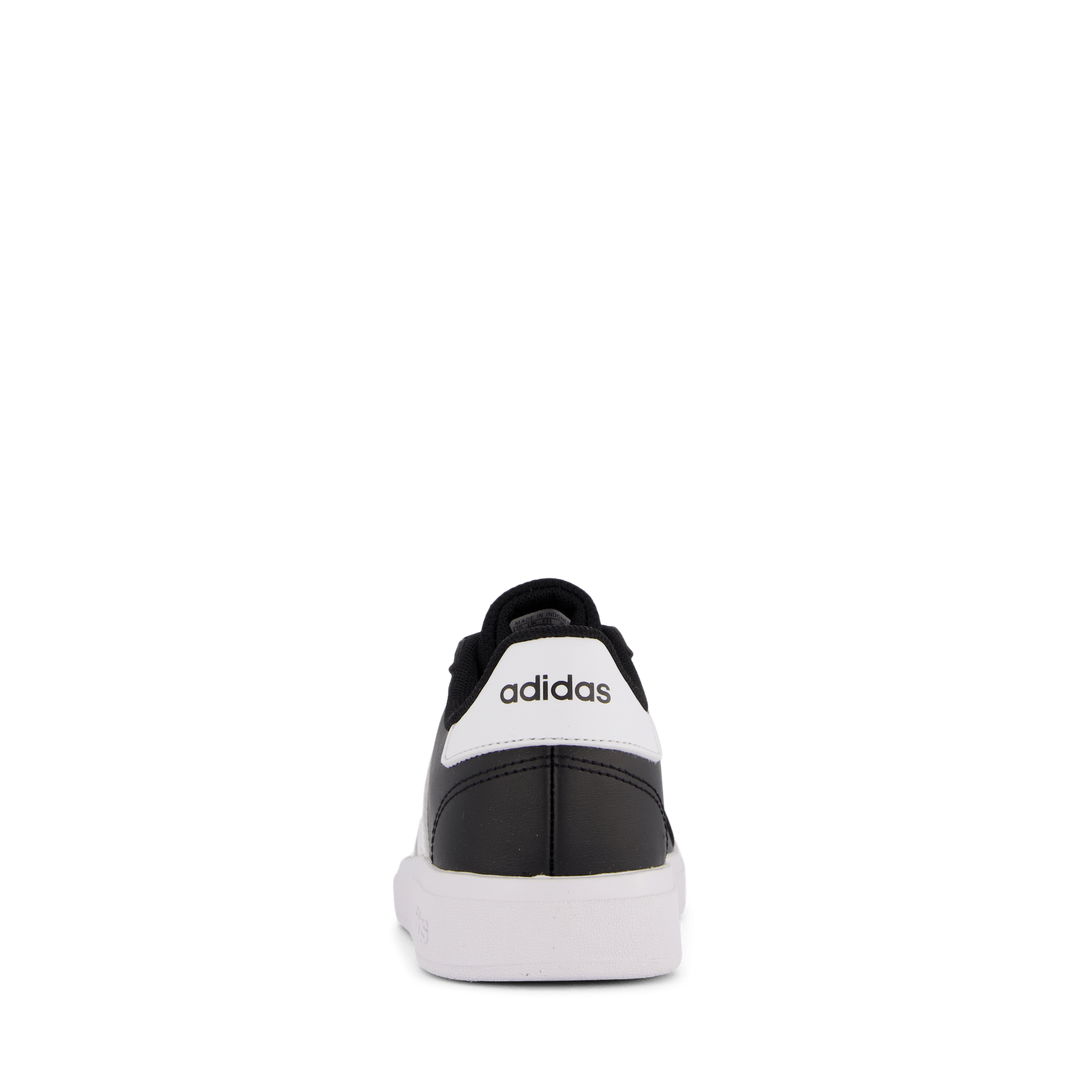 Grand Court Lifestyle Tennis Lace-Up Shoes Core Black / Cloud White / Core Black
