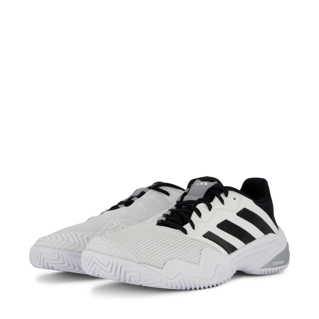 Barricade 13 M White