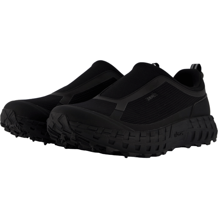 Norda 003 Pitch Black