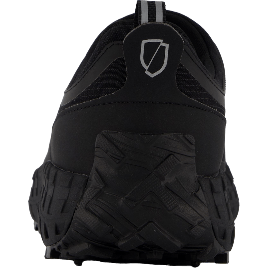 Norda 003 Pitch Black