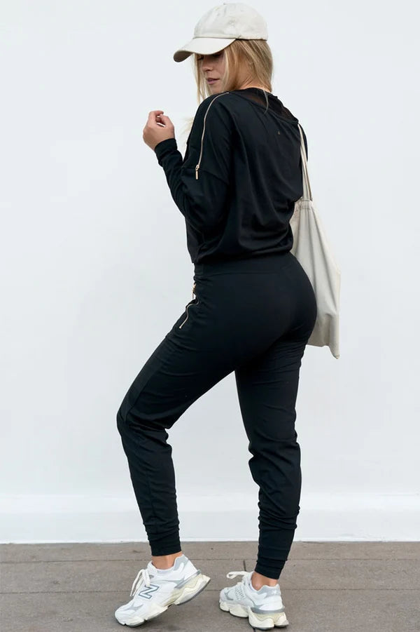 Edge Casual Zip Sweater
