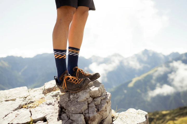 Merino Light Lanes Navy Orange